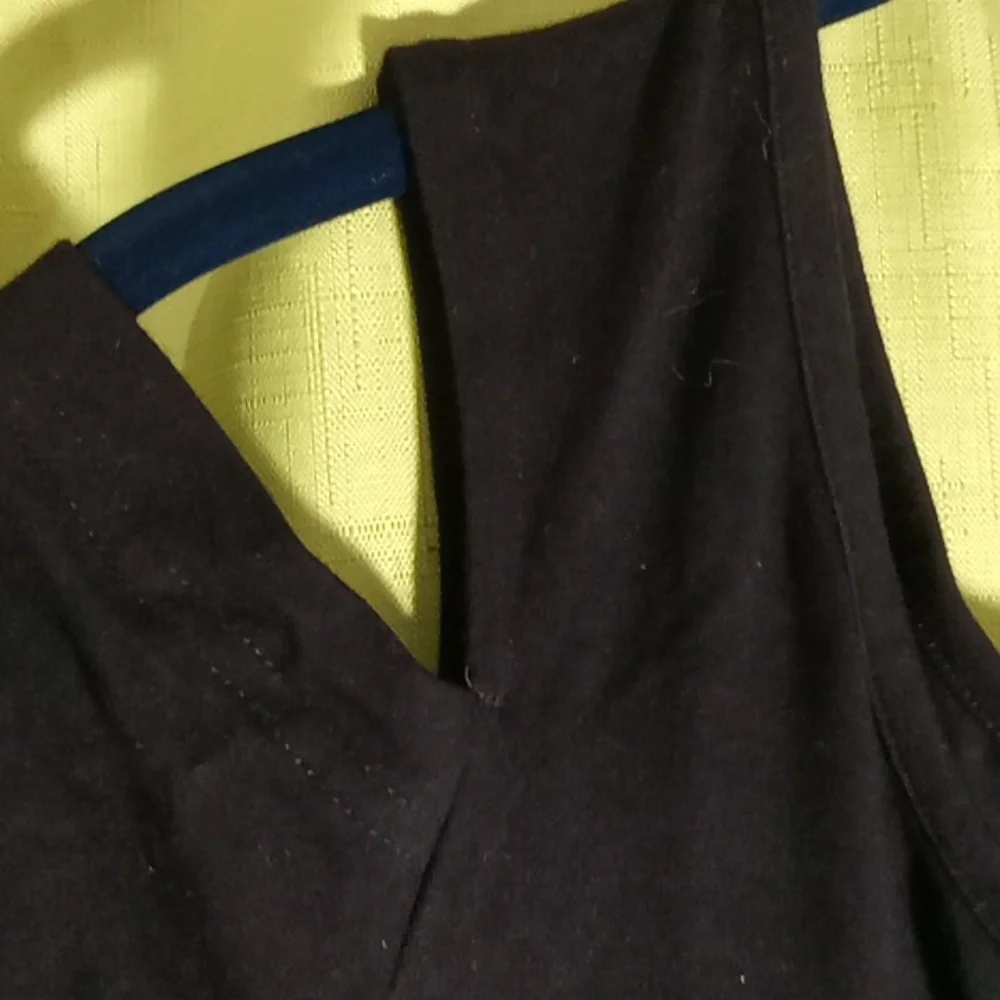 2x keyhole black top - Picture 3 of 3